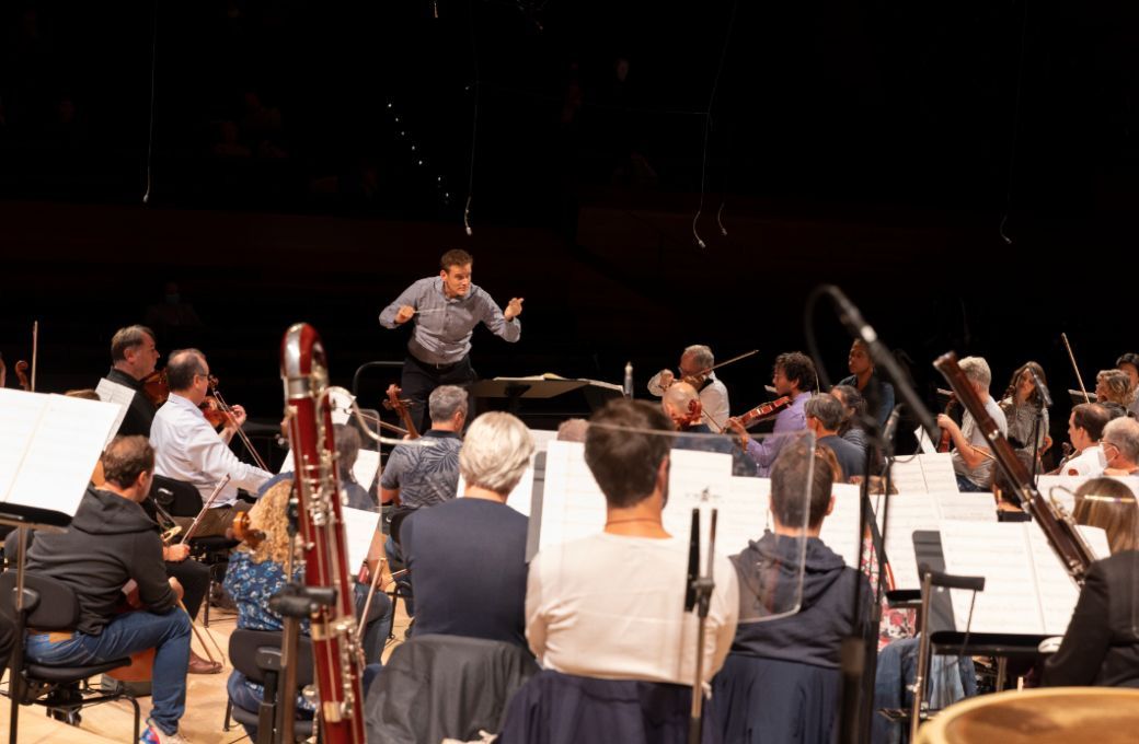 Philippe Jordan en répétition avec l'Orchestre National de France © Olivier Barrière / Radio France