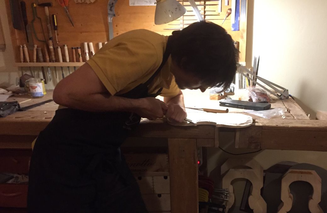 Lucas at work with a reed &copy; Alison Karlin | Bachtrack Ltd