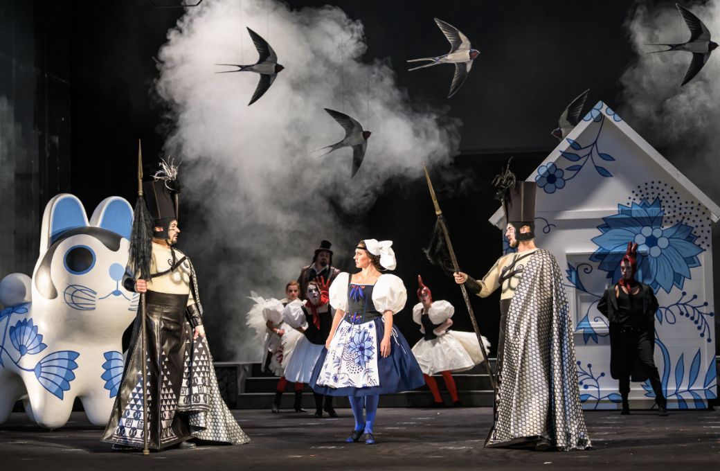 Jana Šrejma Kačírková (Dorotka), Martin Bárta and Vít Šantora (Soldiers) © Serghei Gherciu