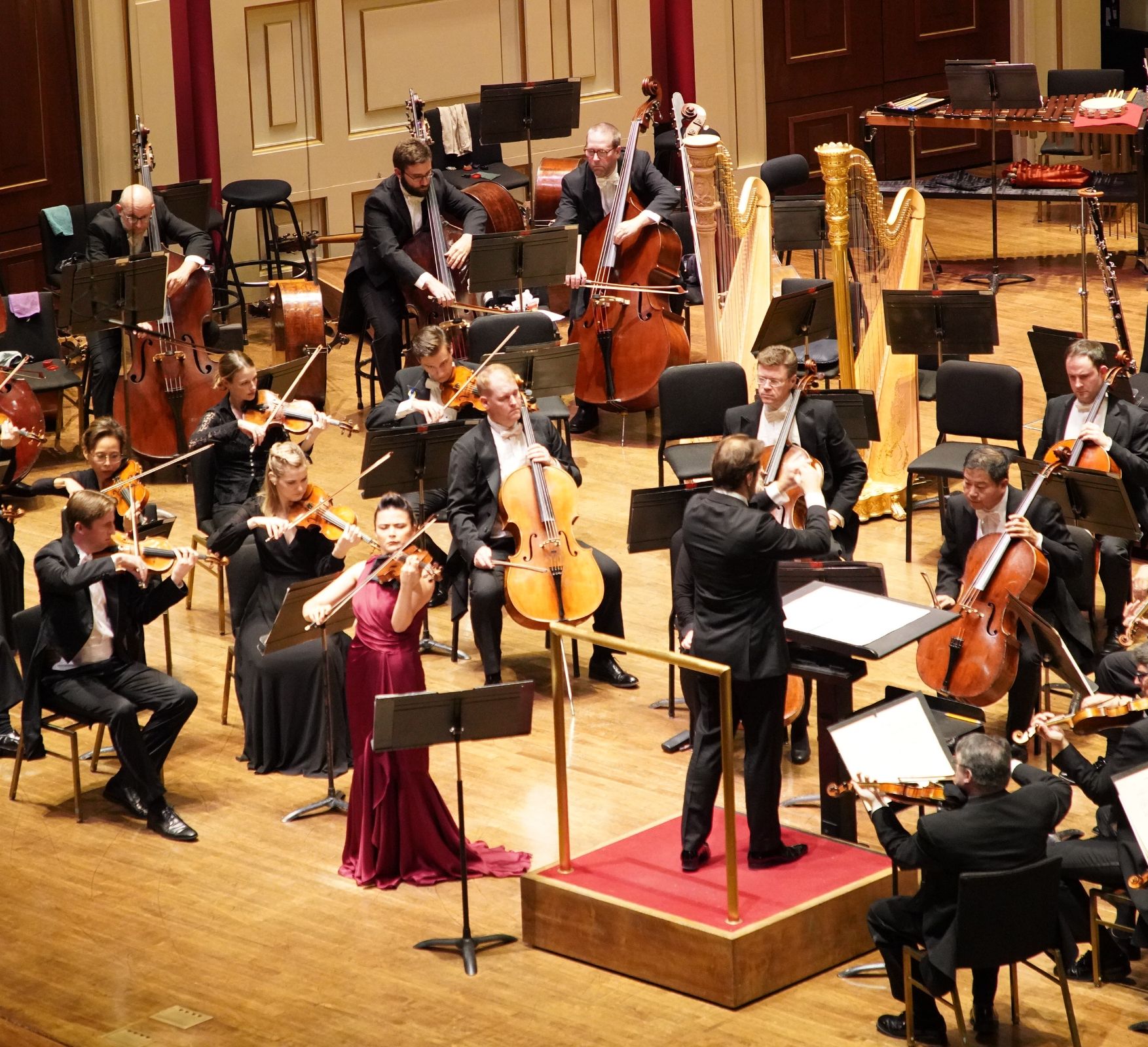 Karen Gomyo, Fabien Gabel and the Pittsburgh Symphony &copy; Aleta King