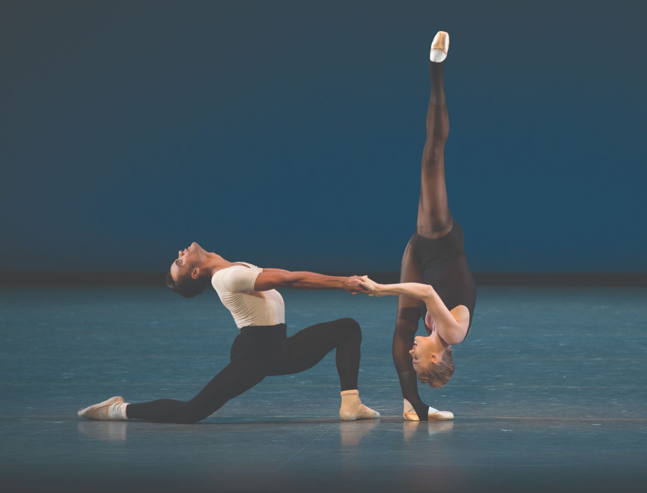 Taylor Stanley and Sara Mearns in <i>Stravinsky Violin Concerto</i> &copy; Rosalie O’Connor