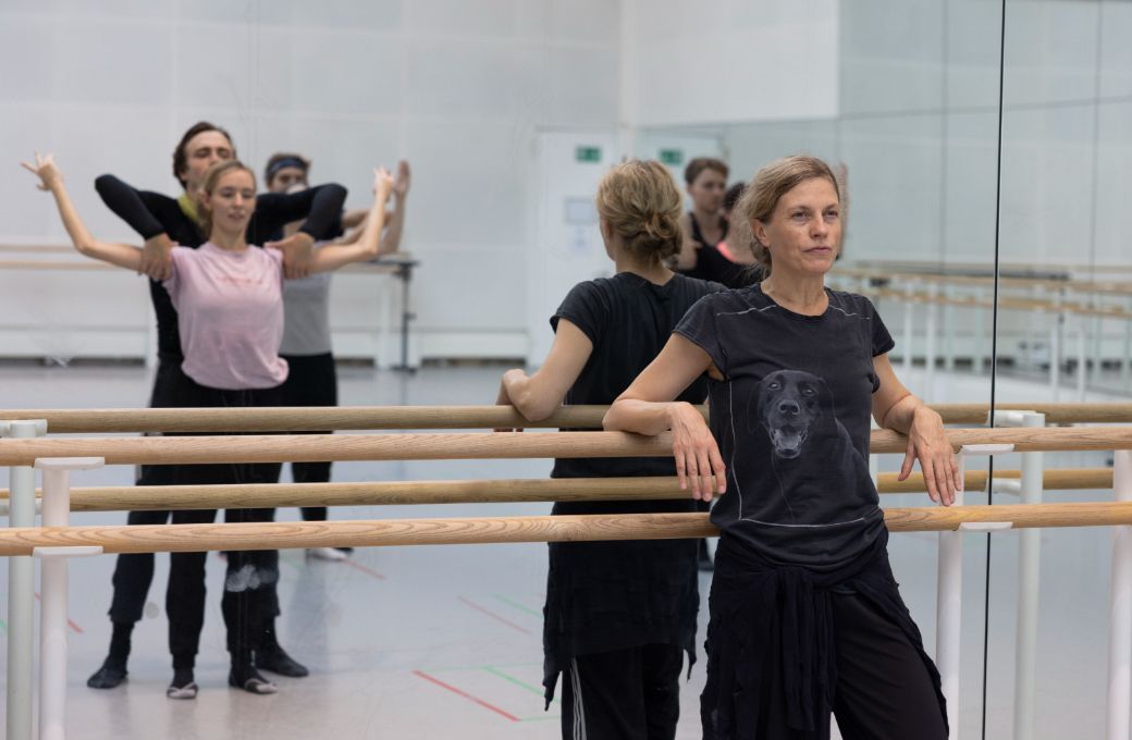 Crystal Pite in rehearsal with Royal Ballet dancers Matthew Ball and Isabel Lubach &copy; ROH | Andrej Uspenski