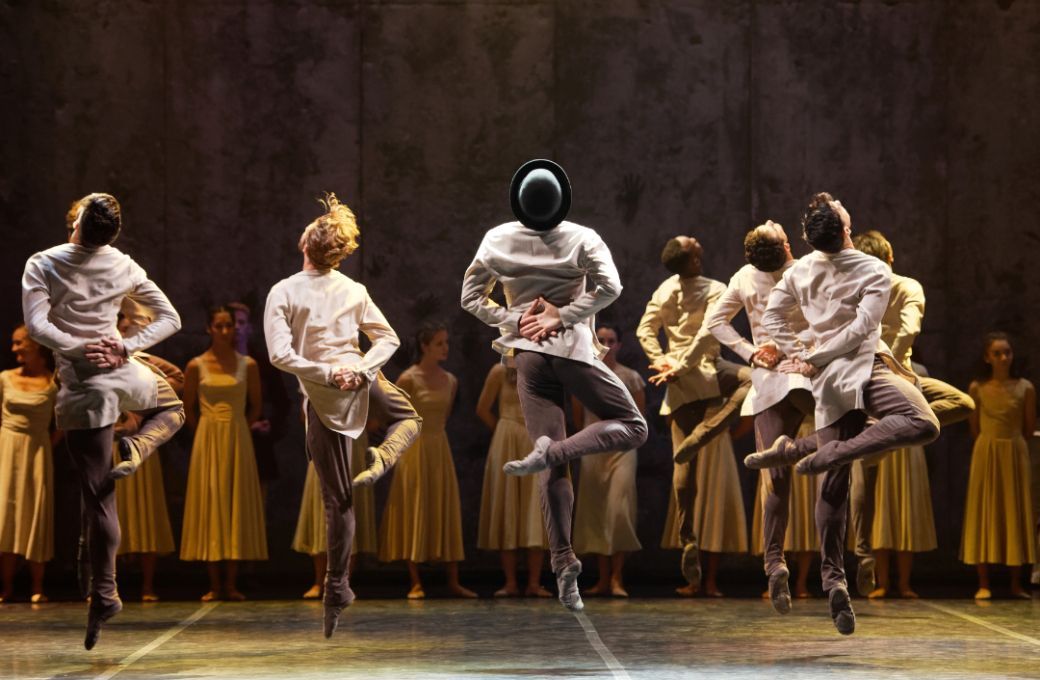 L'English National Ballet dans <i>Giselle</i> d'Akram Khan &copy; Jason Bell