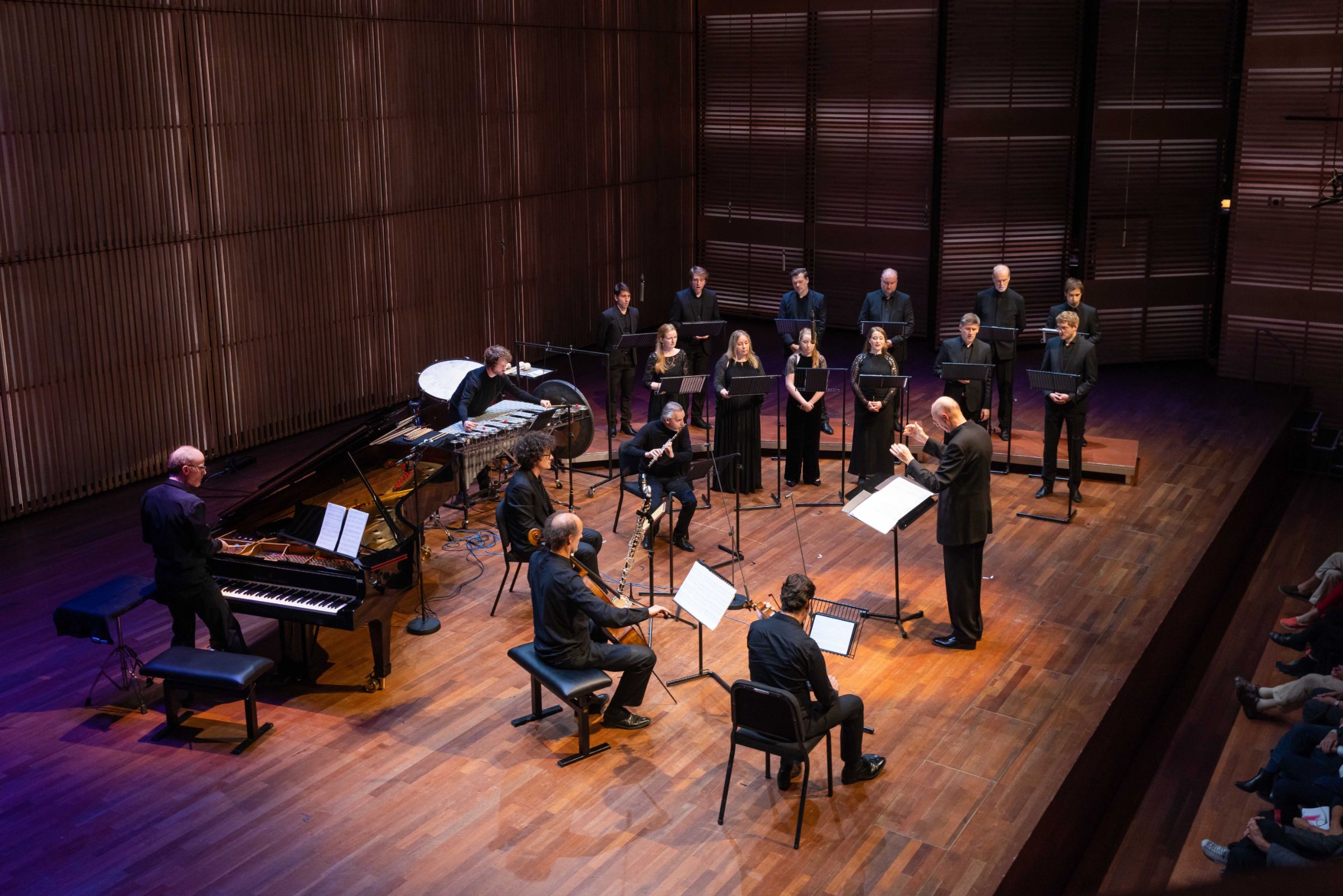 James Wood dirigiert Het Collectief und Collegium Vocale Gent © Marieke Wijntjes