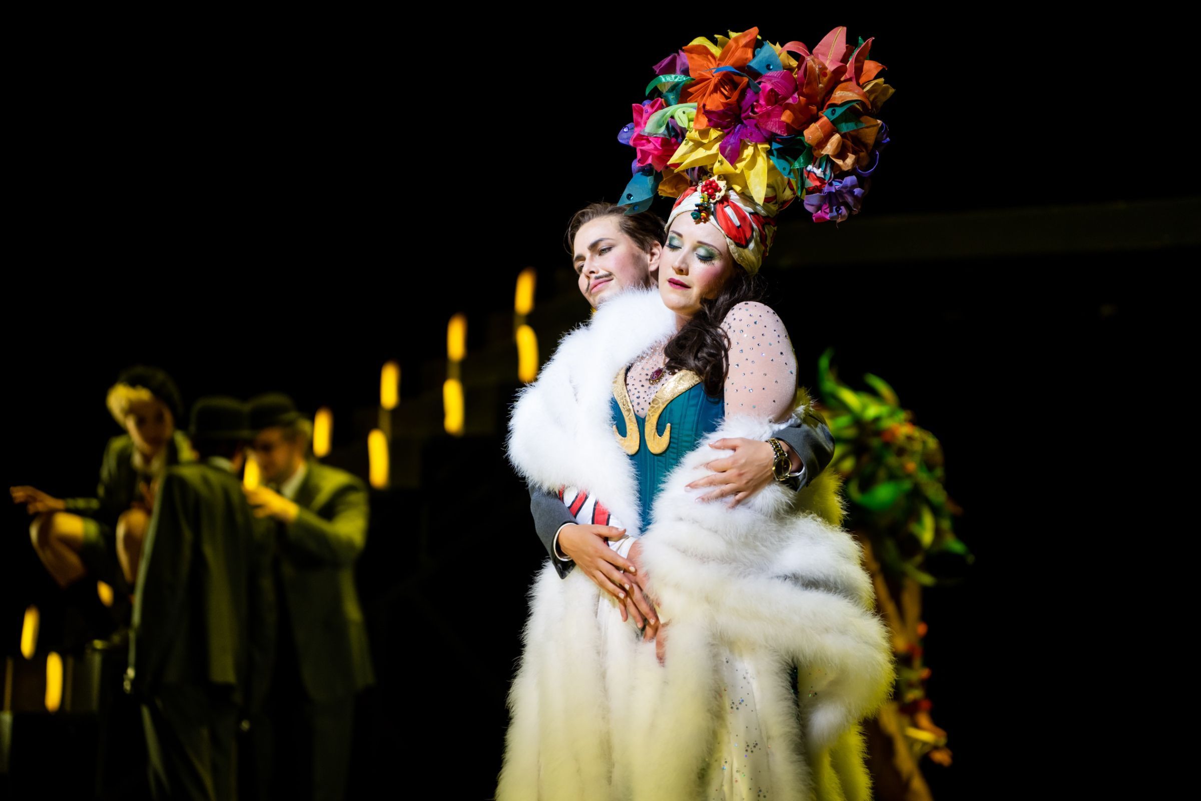 Kiandra Howarth (Alcina) und Nina van Essen (Ruggiero) &copy; Clemens Heidrich