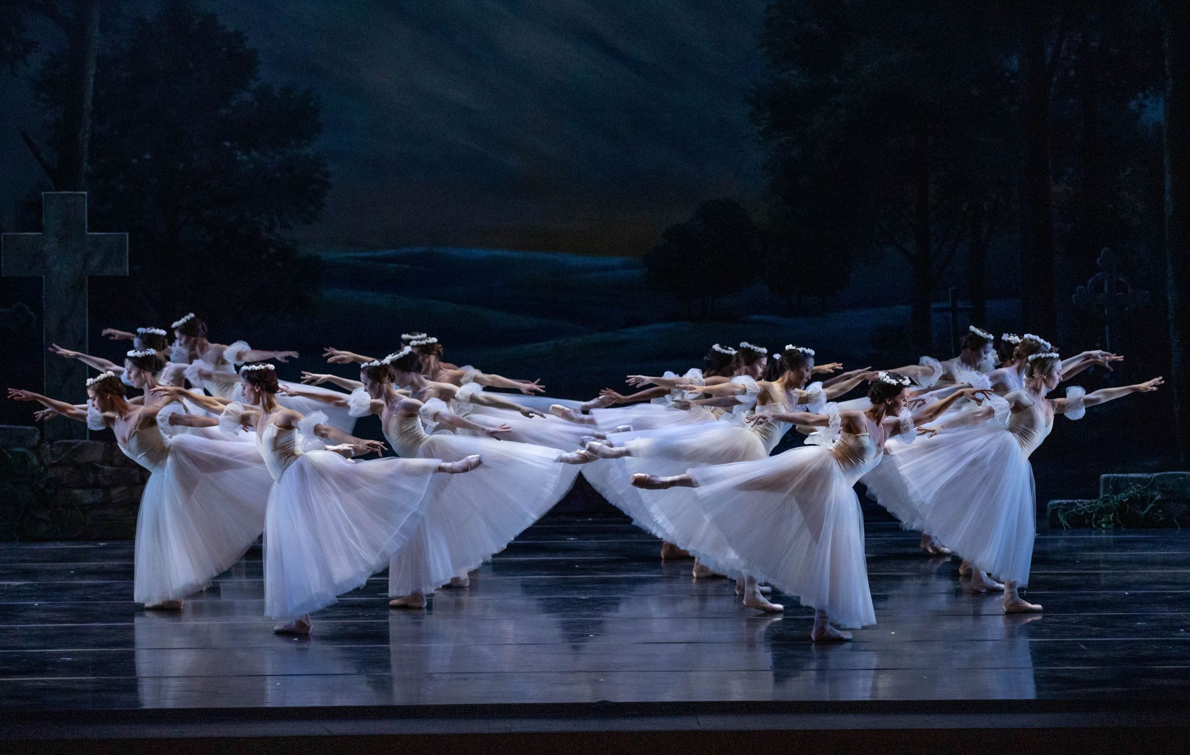 KC Ballet Dancers in <i>Giselle</i> &copy; Brett Pruitt &amp; East Market Studios