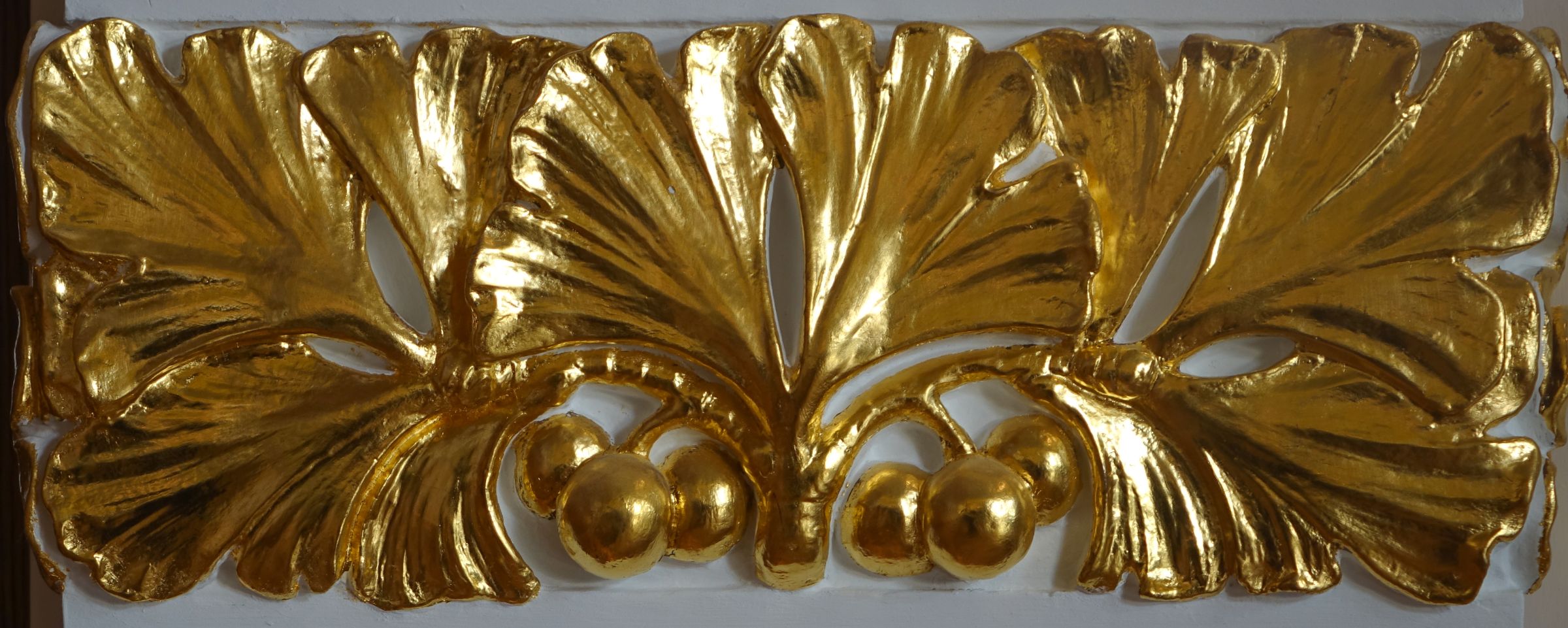 Gold Column decoration at Latvian National Museum &copy; David Karlin | Bachtrack Ltd