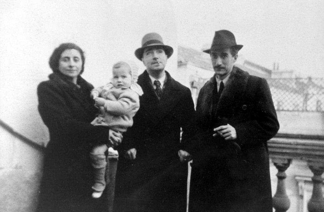 Joaqu&iacute;n and Victoria Rodrigo with Regino S&aacute;inz de la Maza &copy; Fundaci&oacute;n Victoria y Joaqu&iacute;n Rodrigo