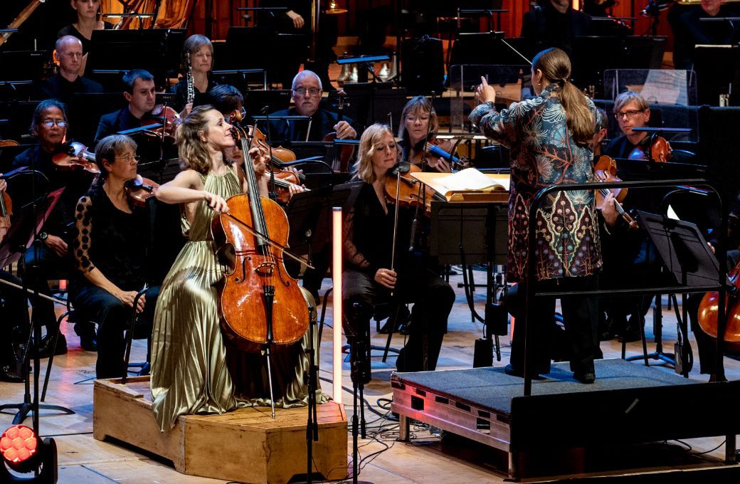Sol Gabetta and the BBC Symphony Orchestra © BBC | Sarah Louise Bennett
