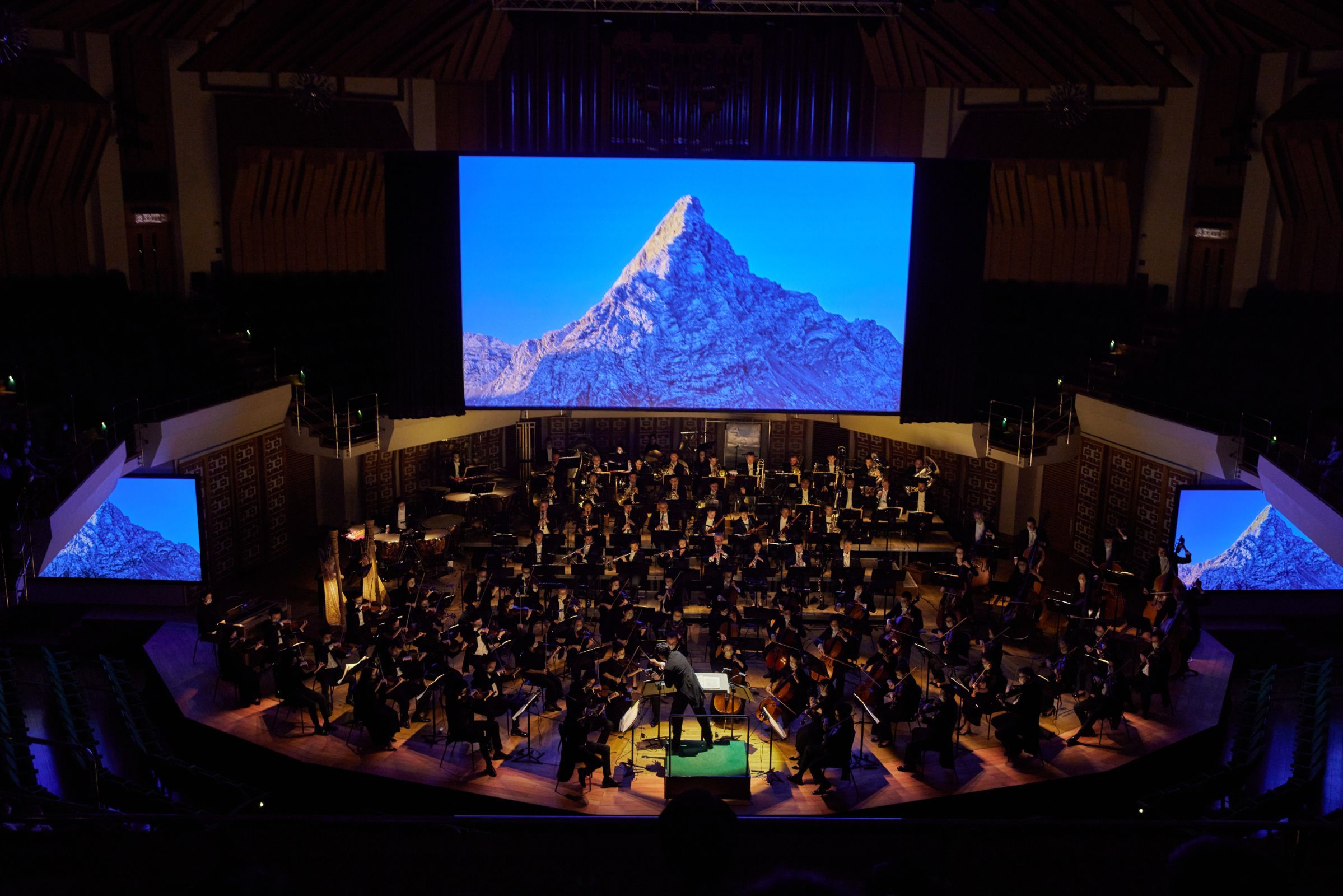 The Hong Kong Philharmonic plays <i>An Alpine Symphony</i> © Keith Hiro | HK Phil