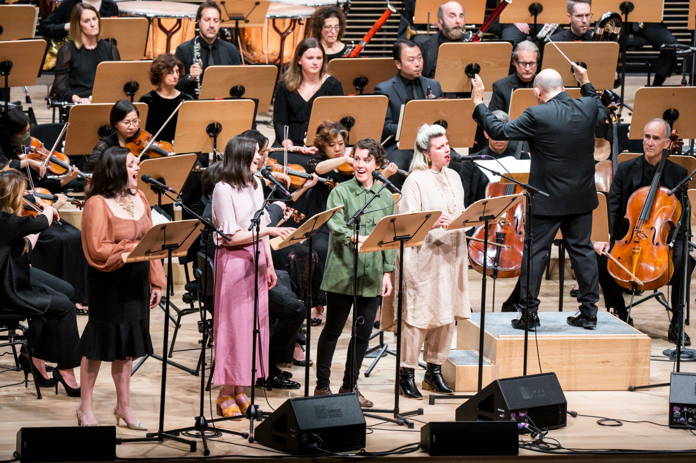Roomful of Teeth and the New York Philharmonic © Chris Lee