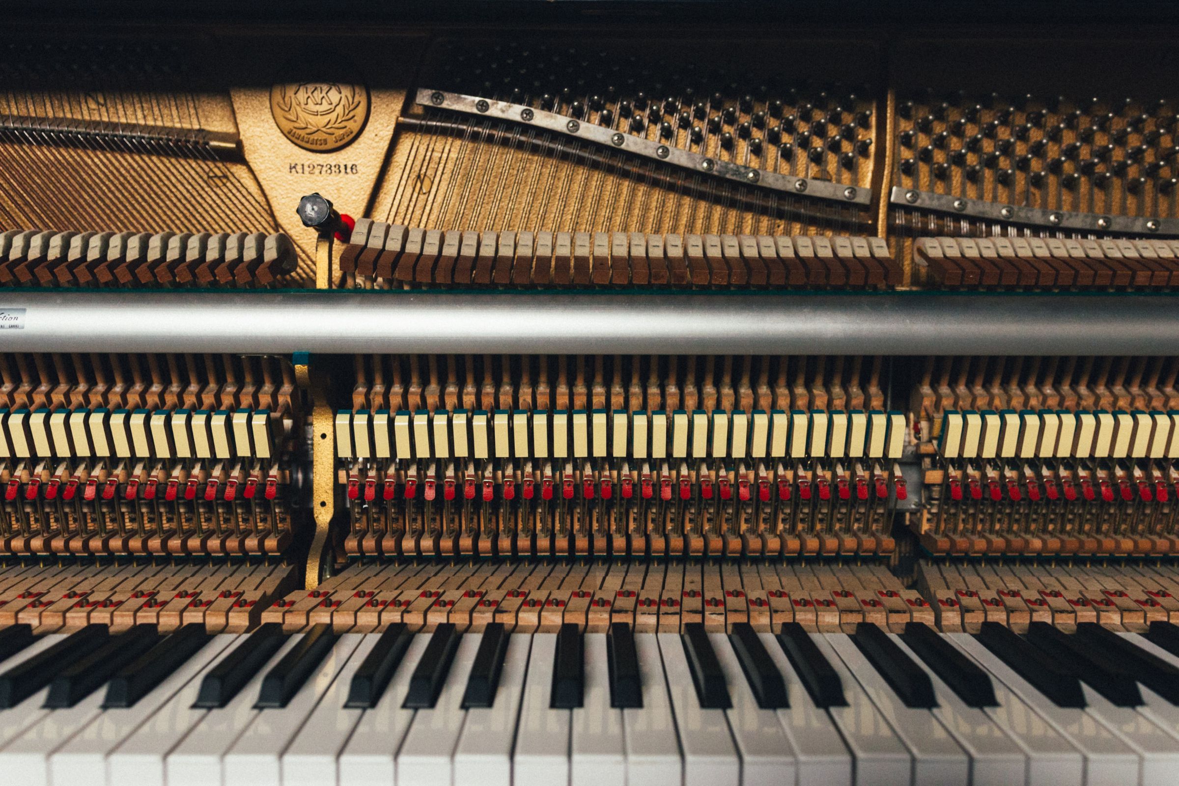 Open piano &copy; Markus Gjengaar | Unsplash