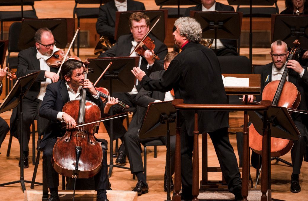 Gautier Capuçon, Semyon Bychkov et le Czech Philharmonic à Bozar © Petr Kadlec