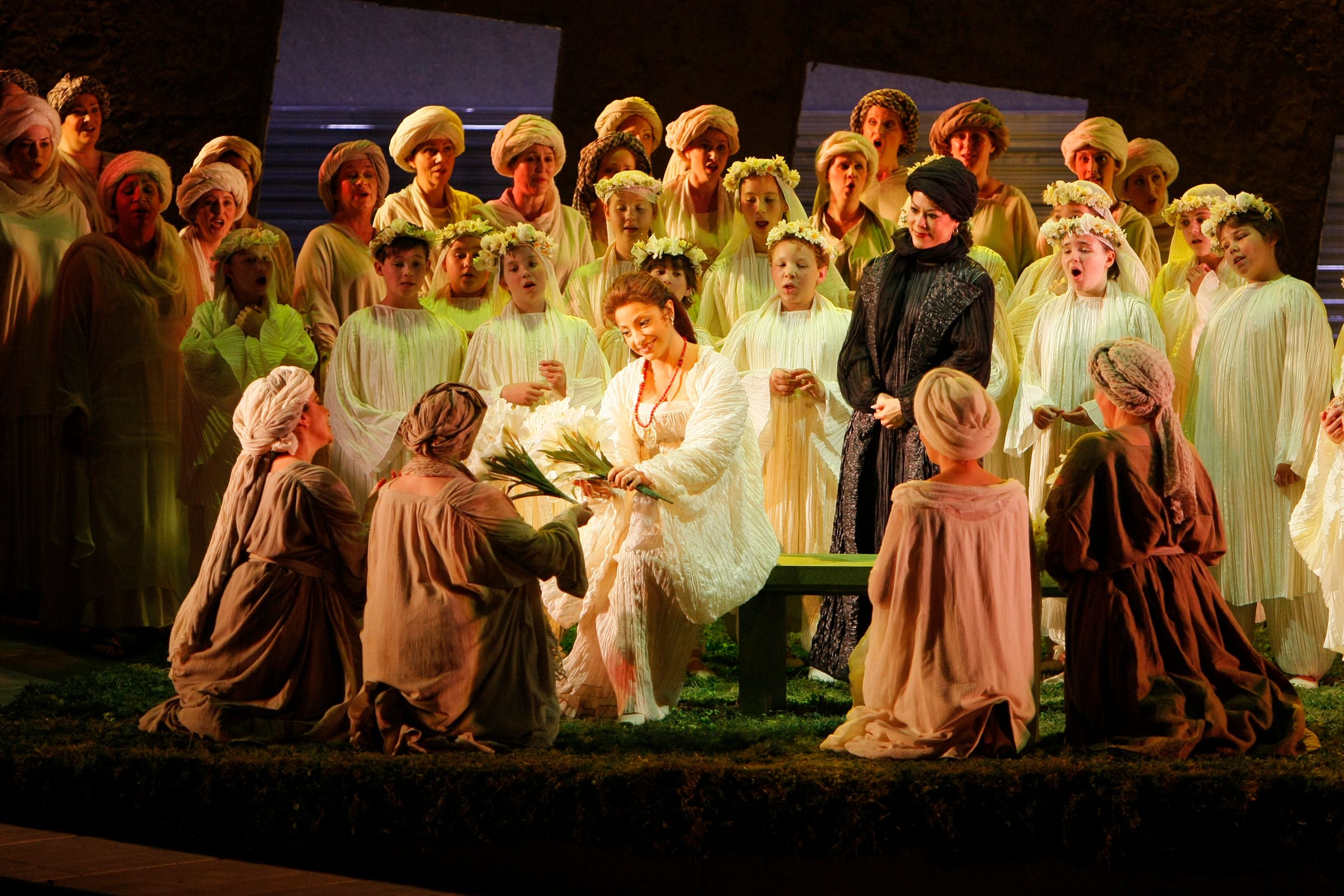 A scene from LA Opera's 2008 production of "Otello," directed by John Cox © Robert Millard
