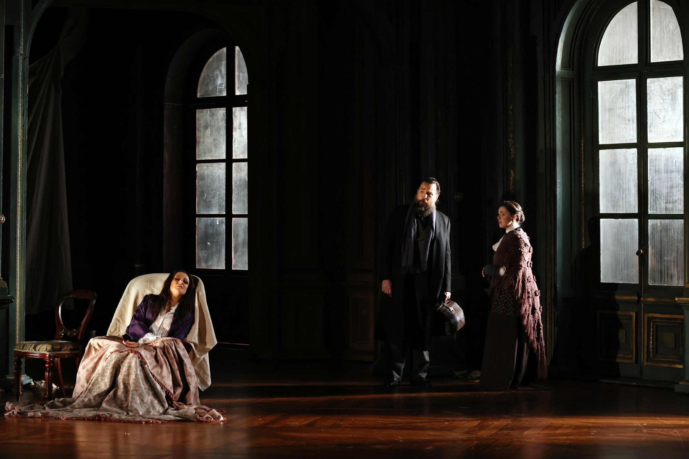 Irina Lungu (Violetta), Richard Anderson (Doctor Grenvil) and Danita Weatherstone (Annina) &copy; Prudence Upton