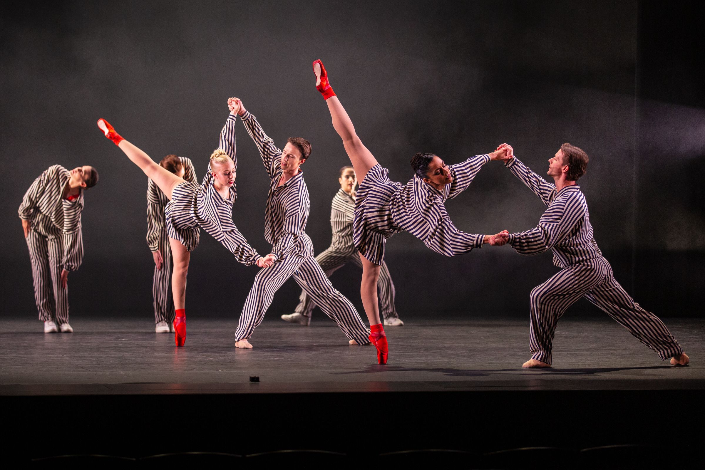 Twyla Tharp's <i>In the Upper Room</i> &copy; Benjamin Miller