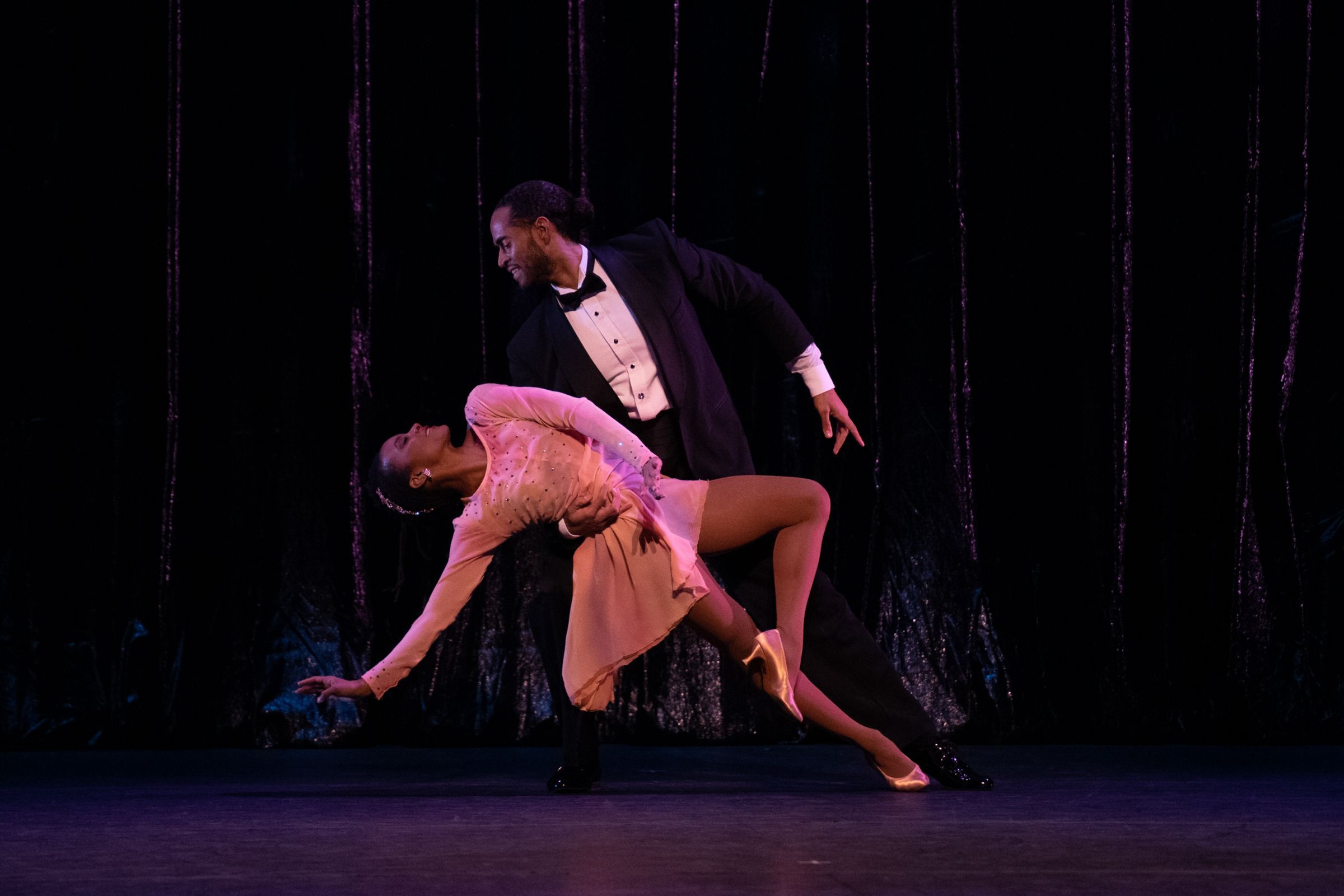 Twyla Tharp's <i>Nine Sinatra Songs</i> &copy; Christopher Duggan