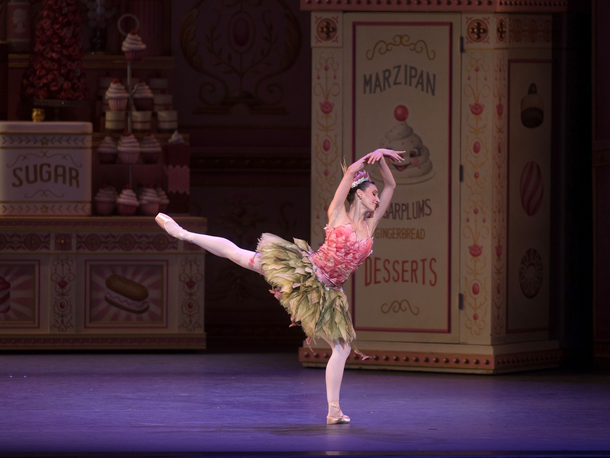 Devon Teuscher in <i>Whipped Cream</i> © Rosalie O’Connor