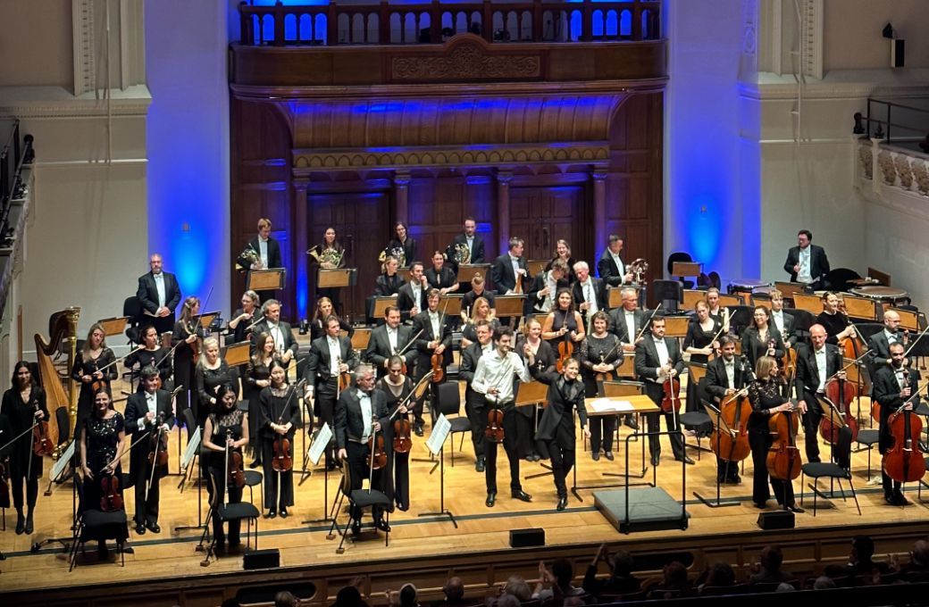 Stephen Waarts, Gemma New and the Royal Philharmonic Orchestra © Matt Otty