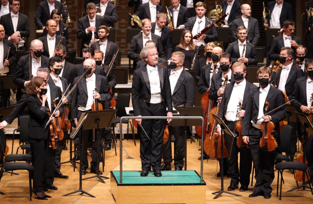 Franz Welser-Möst and the Vienna Philharmonic © Leisure and Cultural Services Department