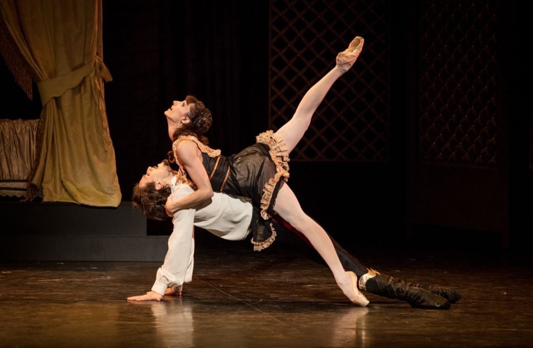 Hugo Marchand (le prince Rodolphe) et Doroth&eacute;e Gilbert (Mary Vetsera) &copy; Ann Ray / Op&eacute;ra national de Paris