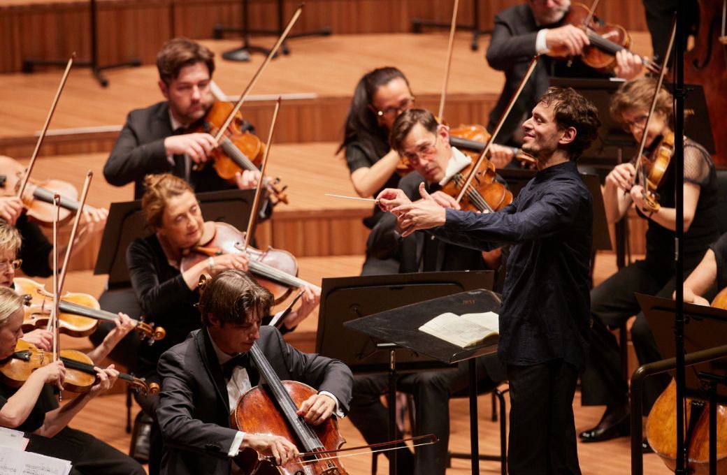 Daniel M&uuml;ller-Schott, Eduardo Strausser and the Sydney Symphony Orchestra &copy; David Swift