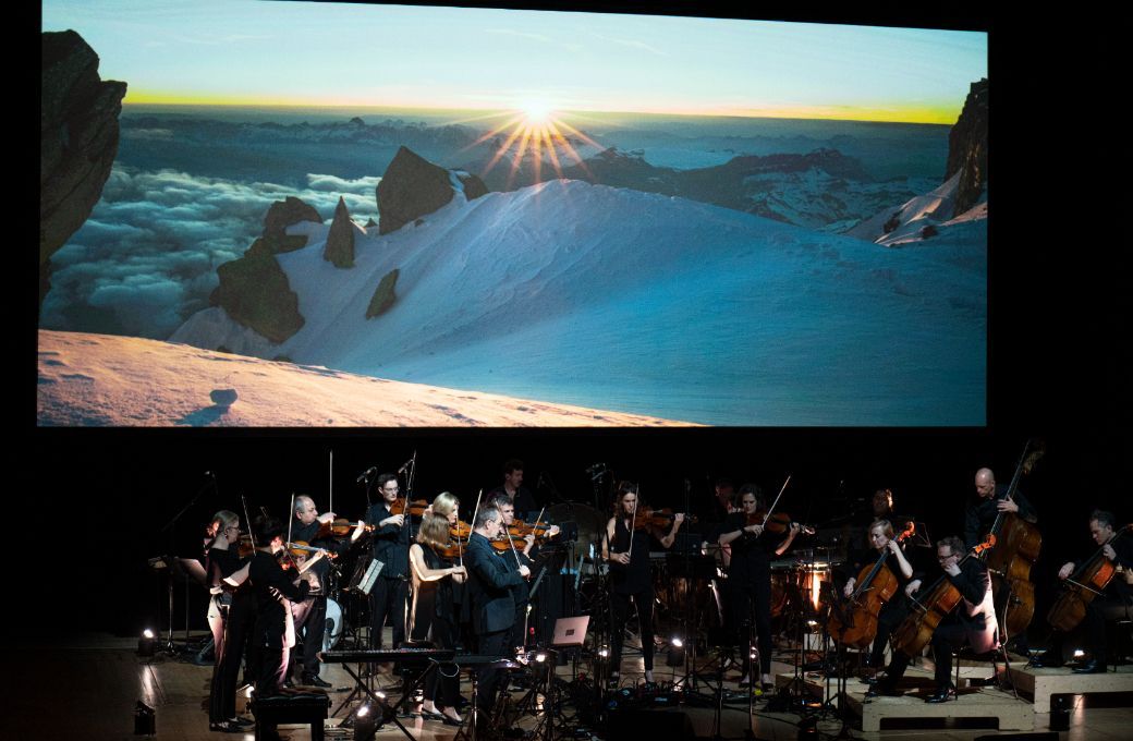 The Australian Chamber Orchestra perform <i>River</i> © Nic Walker | ACO