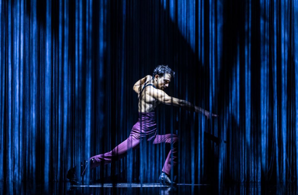 Dancer Aitor Hernandez in <i>Ainadamar</i> &copy; James Glossop