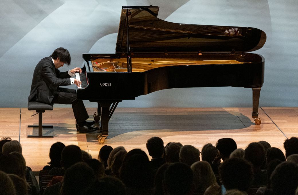 Bruce Liu à la Fondation Louis Vuitton © Fondation Louis Vuitton / Gaël Cornier