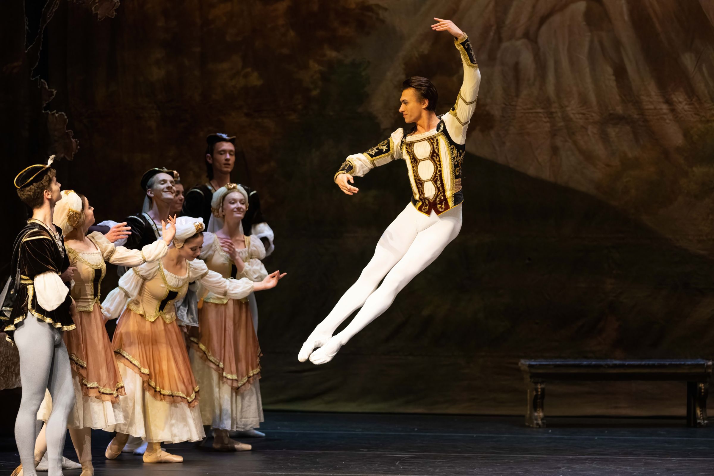 Oleksii Kniazkov (Siegfried) and the corps of The United Ukrainian Ballet &copy; Ben Vella