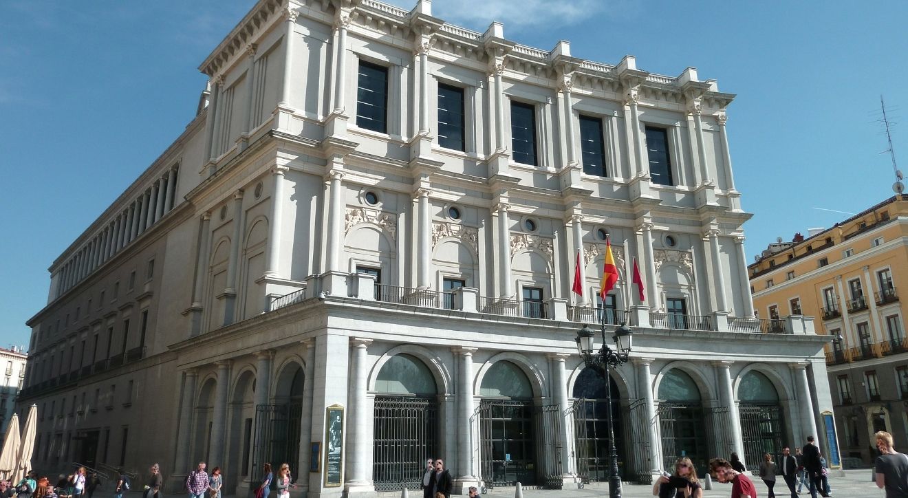 Teatro Real, Madrid &copy; Wikimedia Commons | Luis García