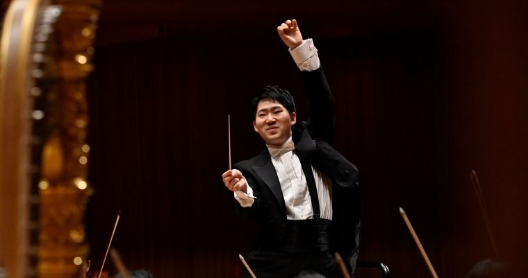 Tokyo International Music Competition for Conducting Honorable Mention winner Satoshi Yoneda © Min-On