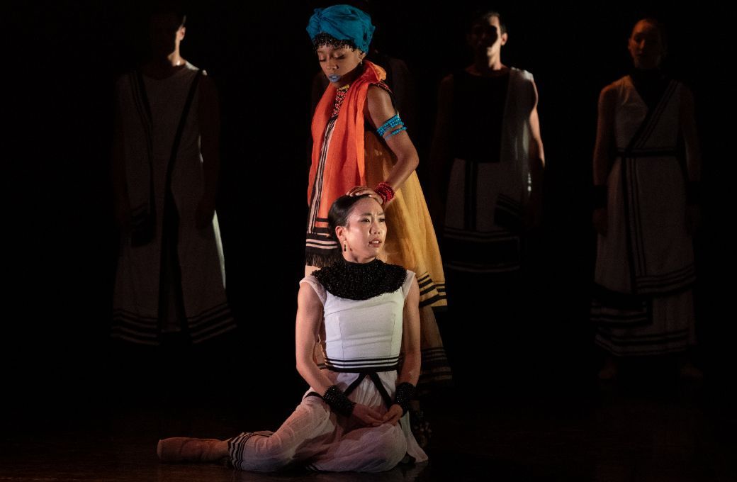 Aerys Merrill and Sarah Chun in <i>Wailers</i> © Emma Kauldhar