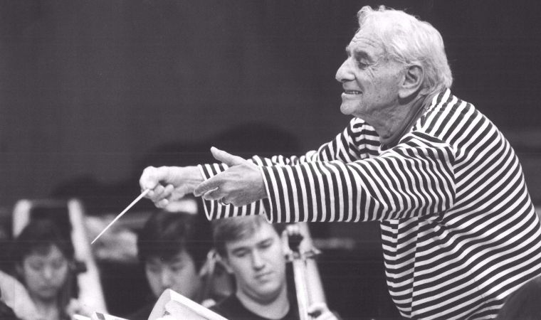 Leonard Bernstein rehearsing, 1990 &copy; London Symphony Orchestra