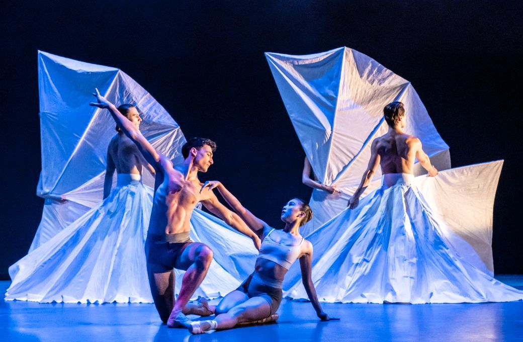 <i>Lazuli Sky</i> at Birmingham Royal Ballet © Johan Persson
