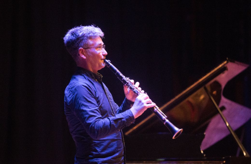 Robert Plane in rehearsal © Belinda Lawley