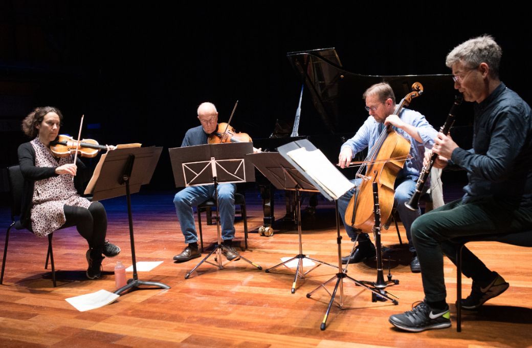 Alexandra Wood, Paul Silverthorne, Timothy Gill and Robert Plane in rehearsal © Belinda Lawley