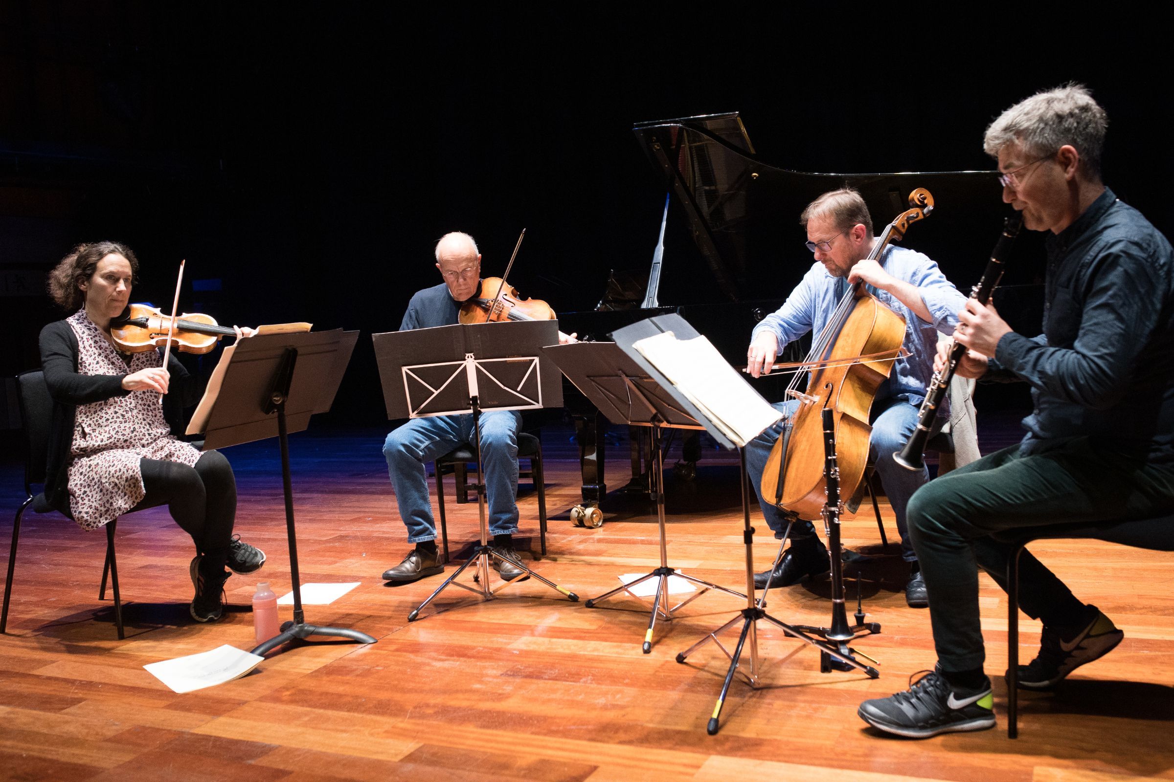 Alexandra Wood, Paul Silverthorne, Timothy Gill and Robert Plane in rehearsal © Belinda Lawley