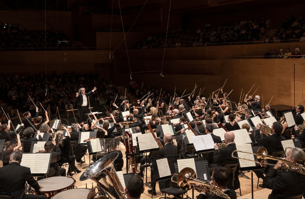 Orquestra Simfònica de Barcelona i Nacional de Catalunya con Juanjo Mena en la dirección. © May Zircus | L'Auditori