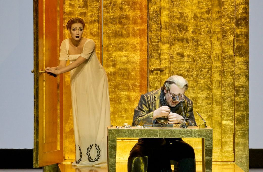 Vera-Lotte Boecker (Die Tochter) und Tomasz Konieczny (Cardillac) &copy; Michael Pöhn | Wiener Staatsoper