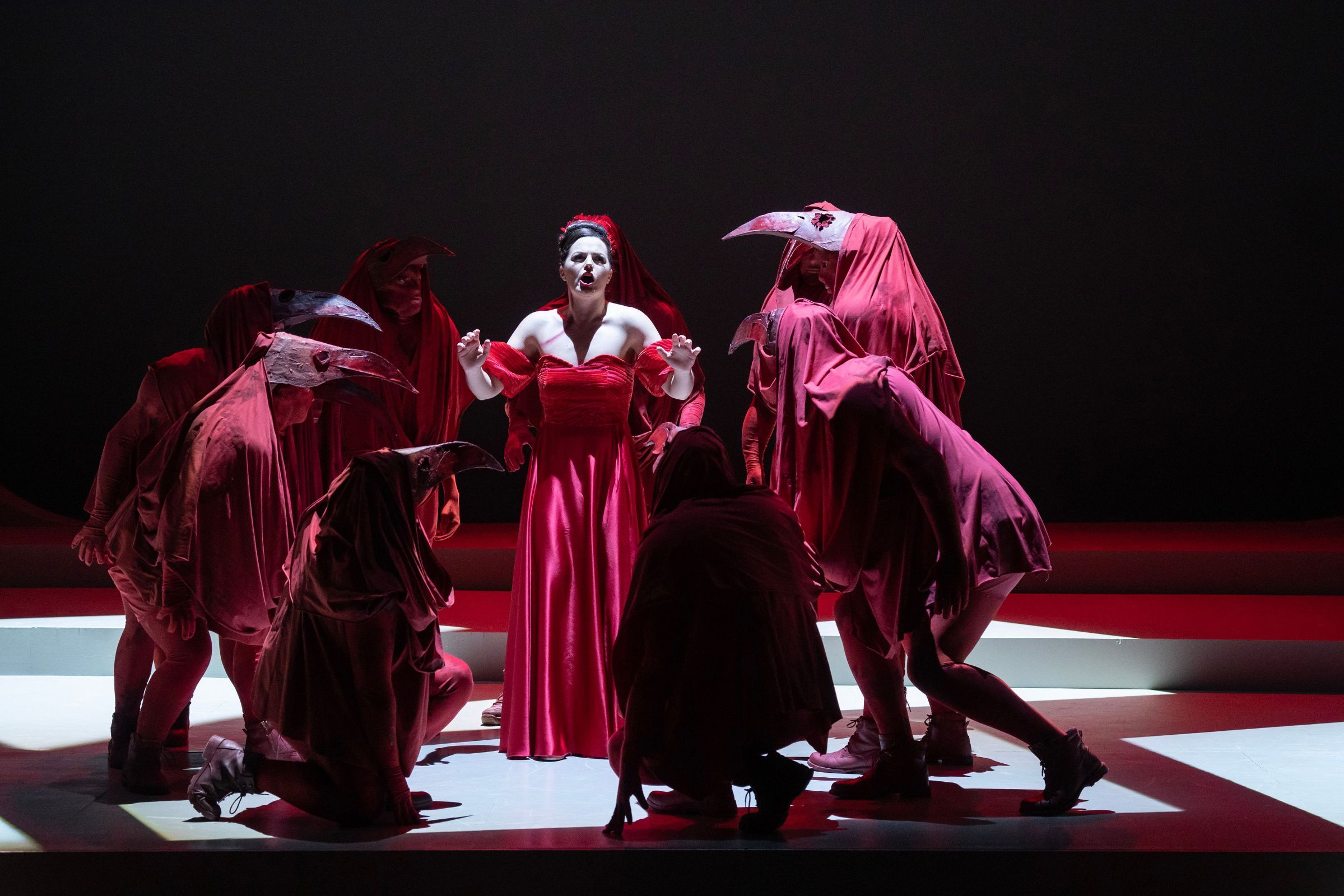 Máire Flavin (Mathilde) and Chorus &copy; Patrick Redmond
