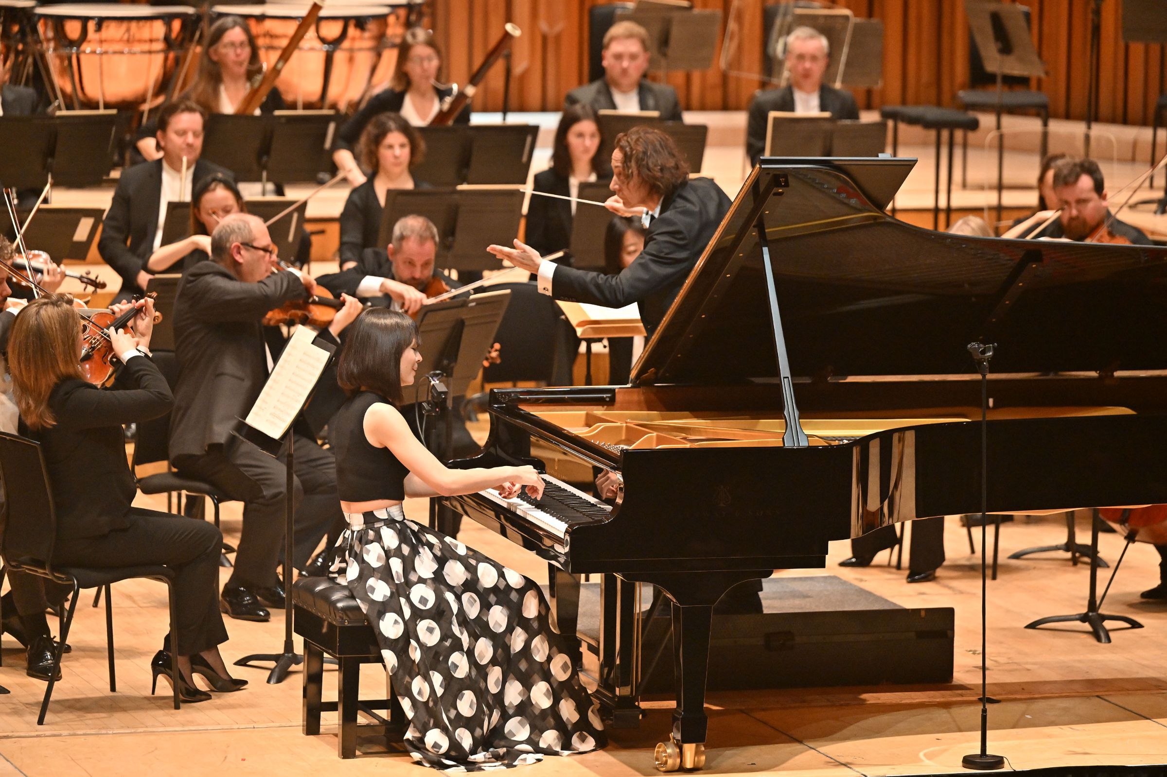 Alice Sara Ott, Nathalie Stutzmann and the London Symphony Orchestra &copy; LSO | Mark Allan