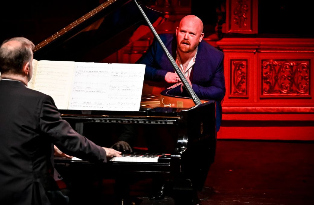 Julius Drake and Nicky Spence © Marek Olbrzymek