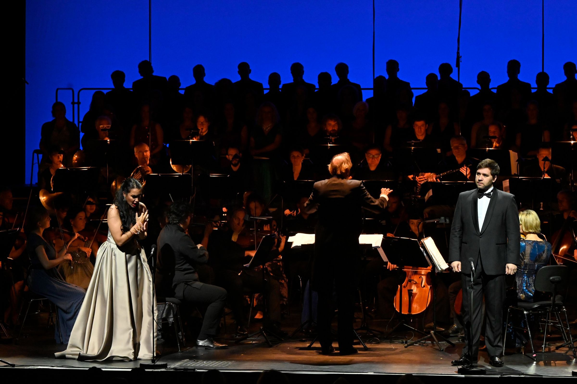 Carolina López Moreno (Santuzza) und Domen Križaj (Alfio) &copy; Andrea Kremper