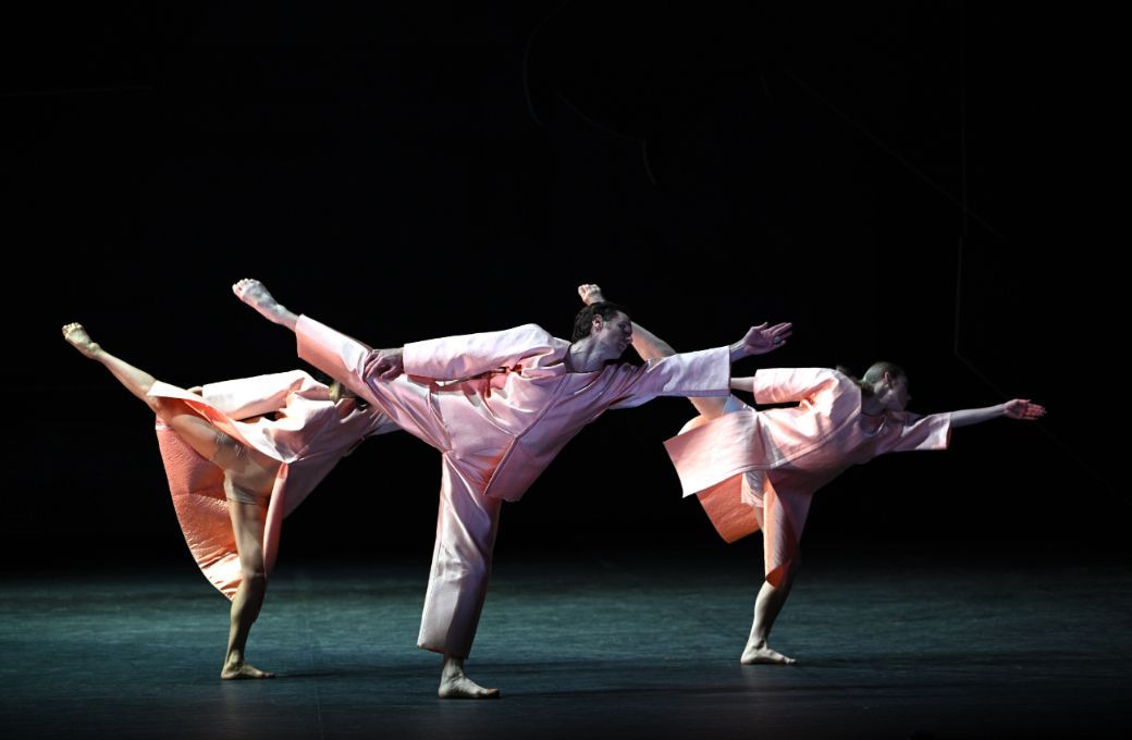 Erina Takahashi, James Streeter and Emily Suzuki in Mats Ek's <i>The Rite of Spring</i> © Laurent Liotardo