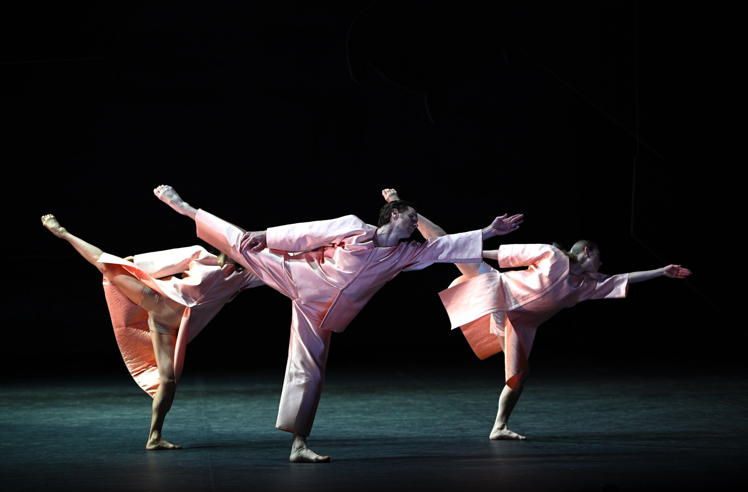 Erina Takahashi, James Streeter and Emily Suzuki in Mats Ek's <i>The Rite of Spring</i> © Laurent Liotardo