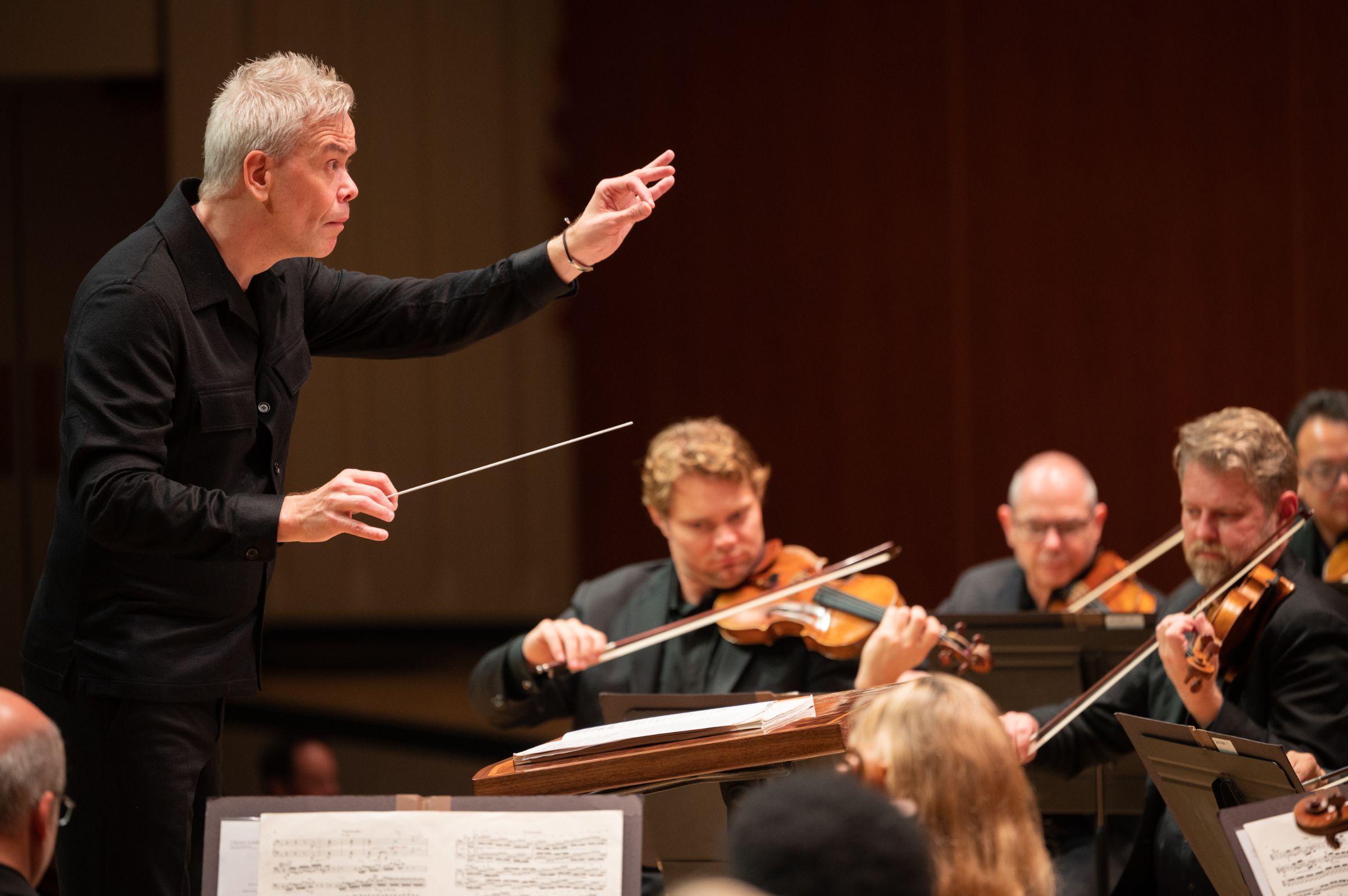 Hannu Lintu conducts the Atlanta Symphony Orchestra © Rand Lines