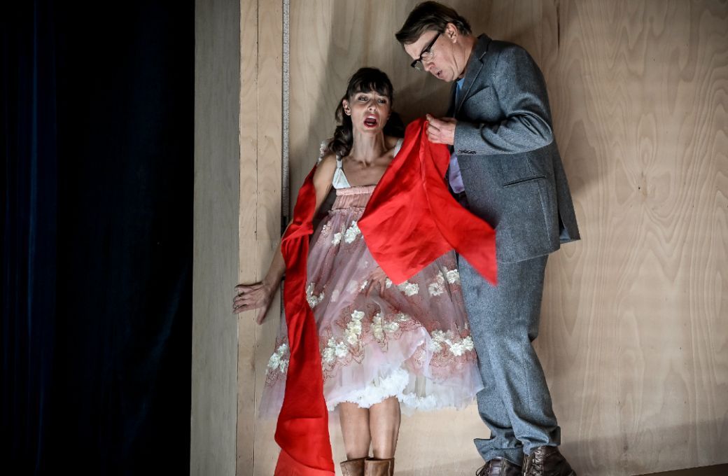 Corinne Winters (K&aacute;tya) and Ale&scaron; Briscein (Boris) &copy; Marek Olbrzymek