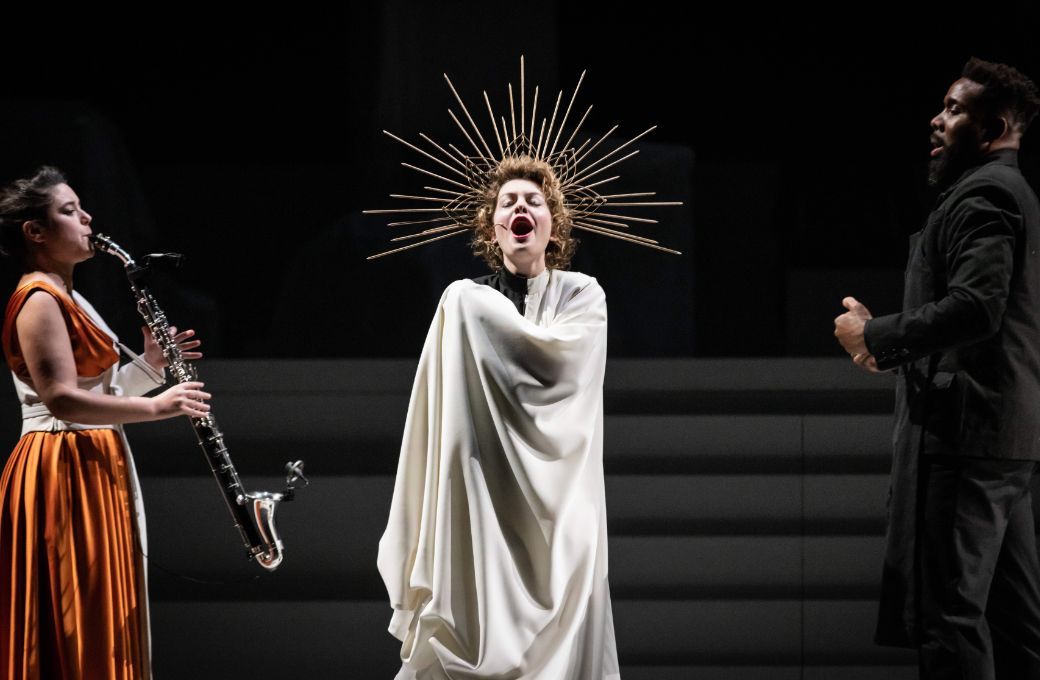 Iris Zerdoud (basset horn), Jenny Daviet (Eve) and Antoin HL Kessel (Ludon) &copy; Simon Gosselin