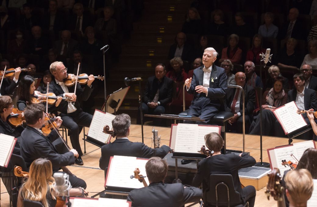 Herbert Blomstedt conducts the Gewandhaus Orchestra &copy; Gert Mothes